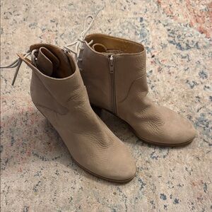 Lucky Brand Women's Taupe Leather Ankle Booties